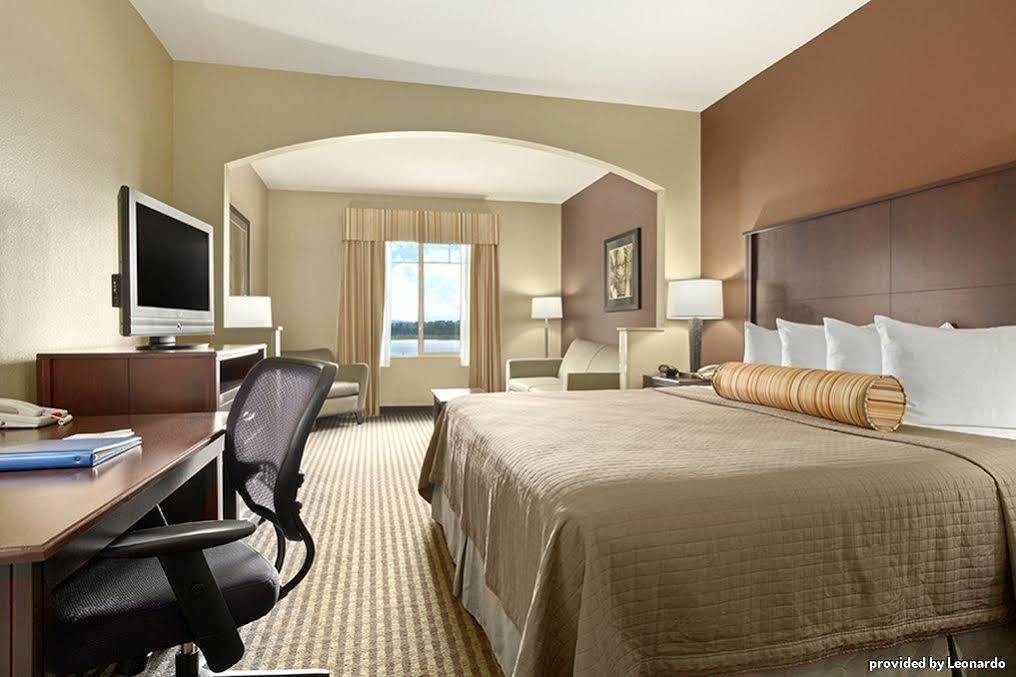 Hotel Western Port Of Camas-washougal Convention Center Washougal